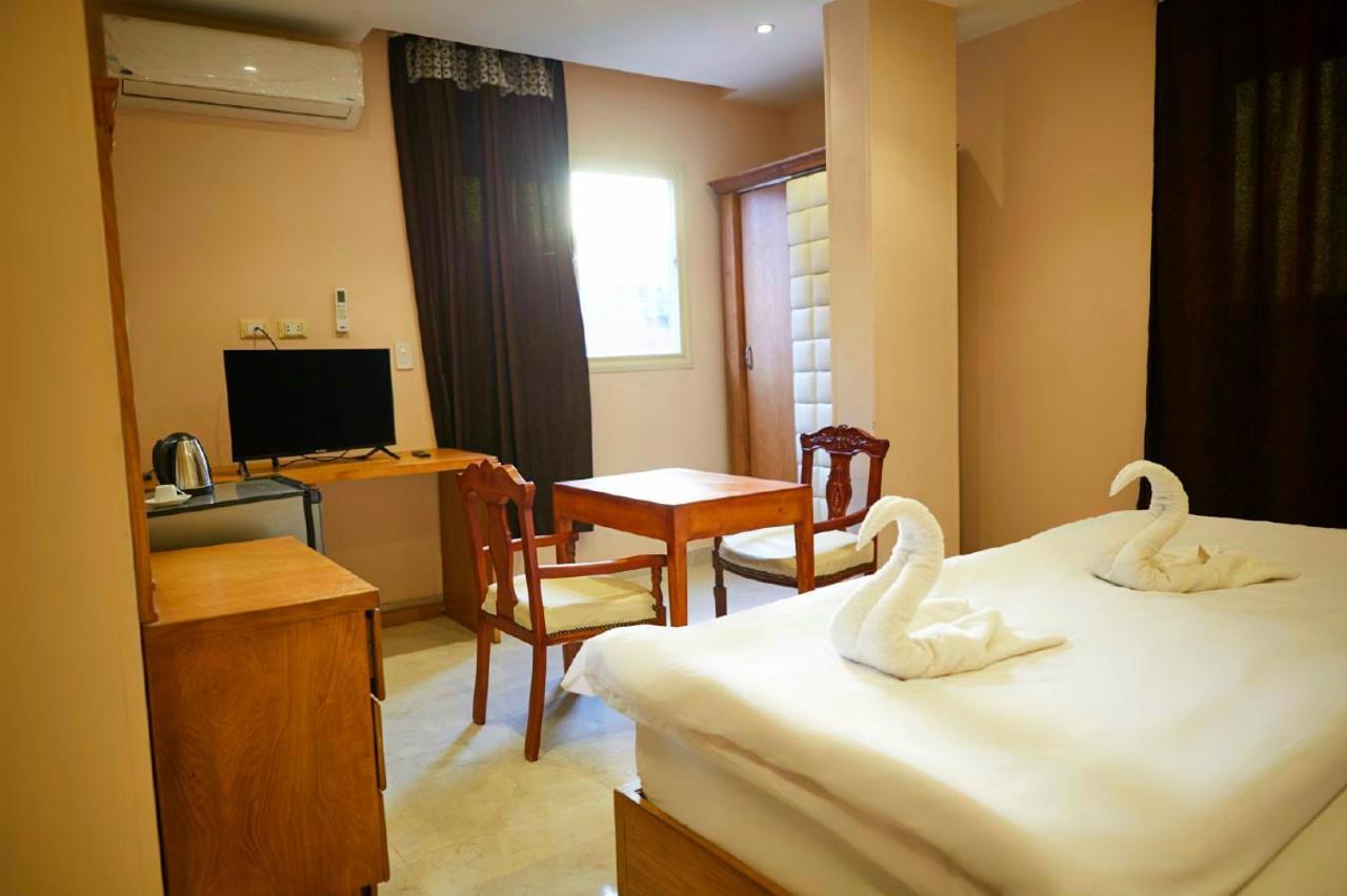 Grand Golden Pyramids View Hotel Kafret el-Gabal Buitenkant foto