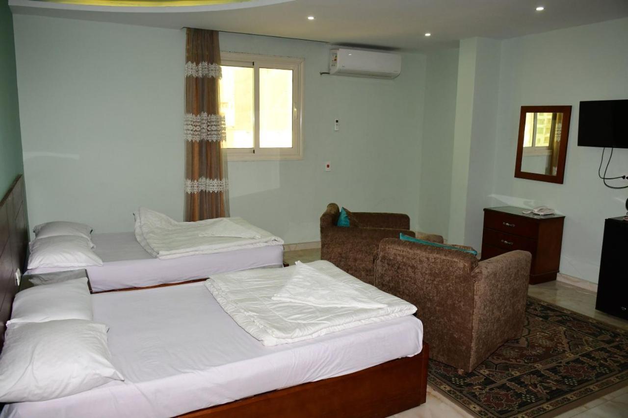 Grand Golden Pyramids View Hotel Kafret el-Gabal Buitenkant foto